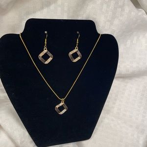 Wavy rhombus charms, 24 x 21 x 3mm . 24 inch gold chain and fishhook earrings